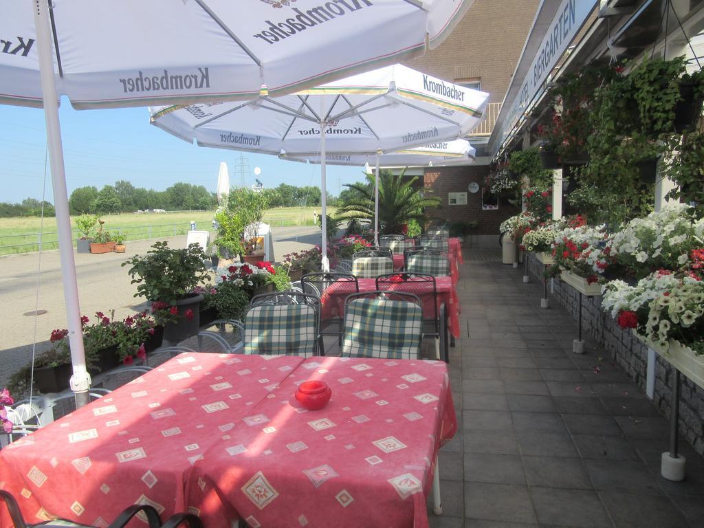 Hotel Restaurant Jonkhans Rees Exterior foto